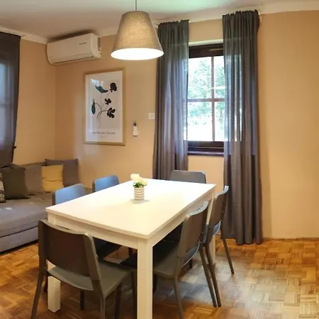 Apartma Julija Hiska 59 Nyaraló *