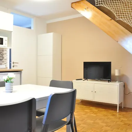 Feriehus Apartma Julija Hiska 59 *