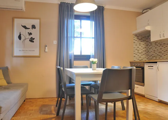 Apartma Julija Hiska 59 Vikendica